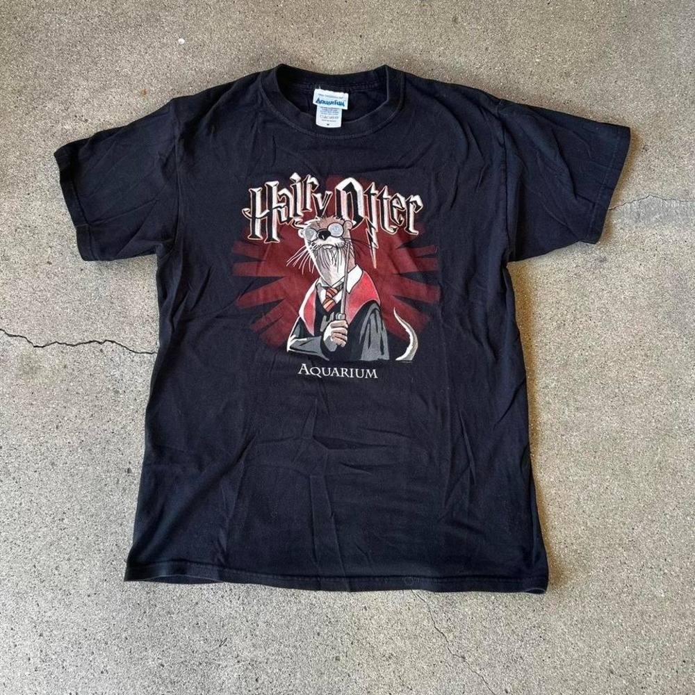 Vintage 2000s Hairy Otter Harry Potter animal parody graphic tee shirt tshirt